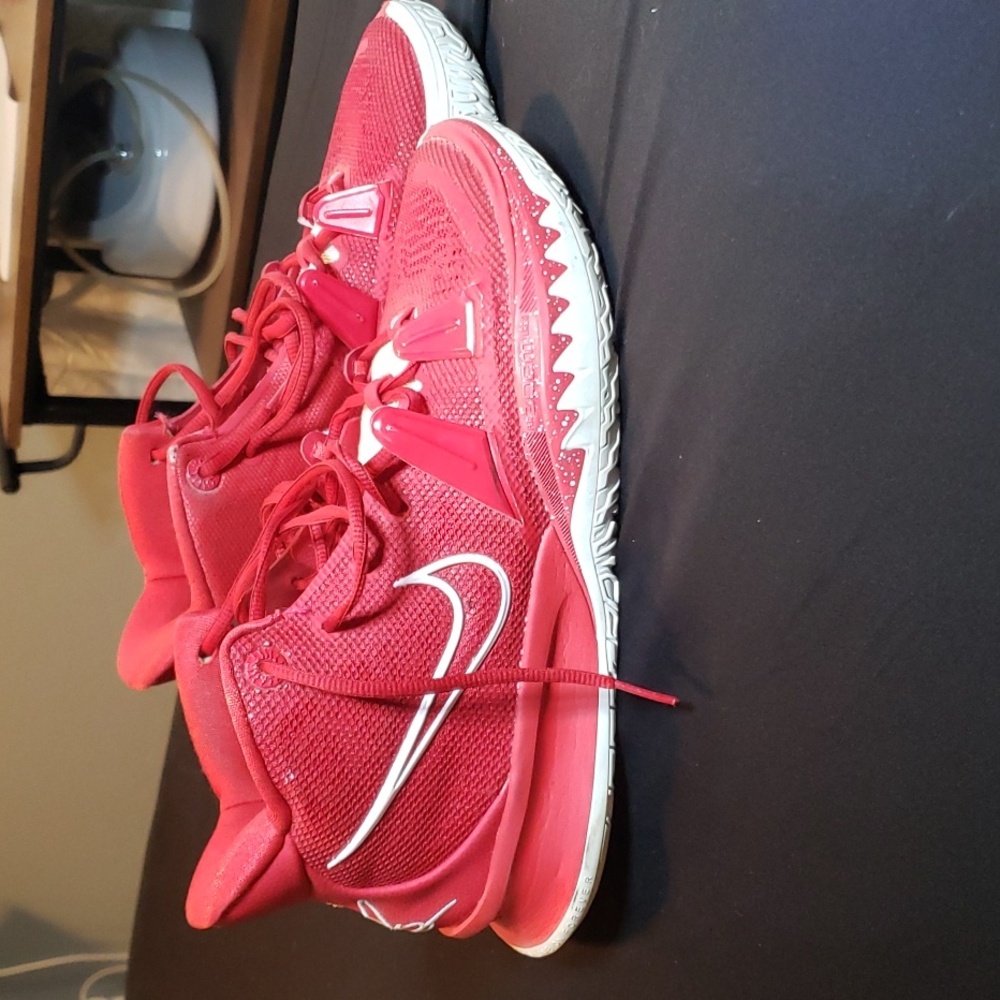 Nike Kyrie 7TB Basketball Shoes